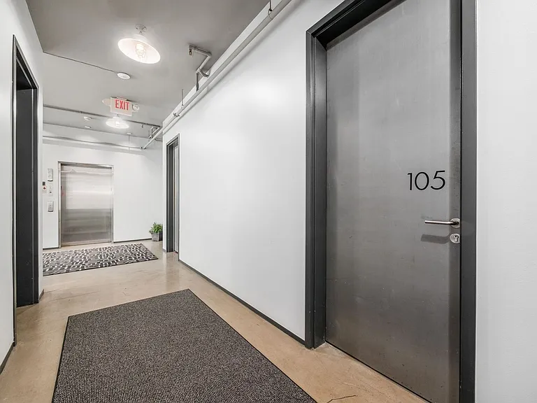60 E Spring St #105 — Photo 7