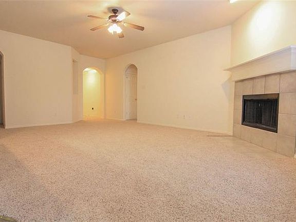 3rd image of 4605 Fox Meadows Ln