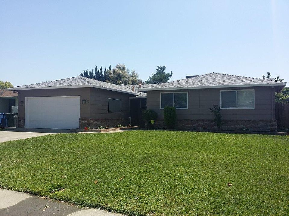 1st image of 16 Saint Marie Cir