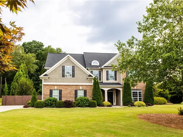 311 Junction Ct, Winder, GA 30680