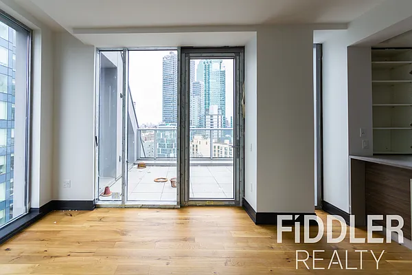 Rented by The KCI Group | media 7