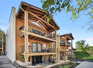 4727 Jarboe St APT 107, Kansas City, MO 64112