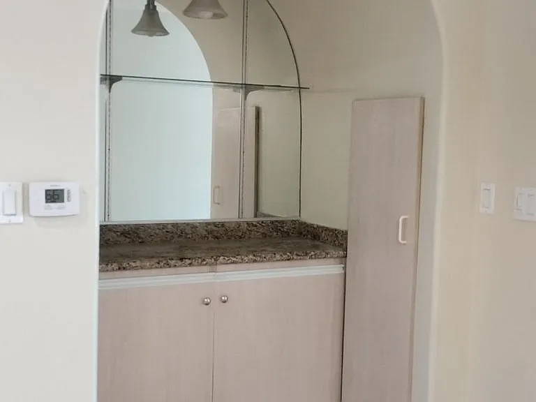 856 W Beach Ave #20 — Photo 10