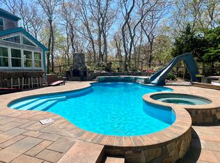 18 Cormorant Cir, Edgartown, MA 02539