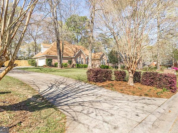 5th image of 105 Kentucky Downs