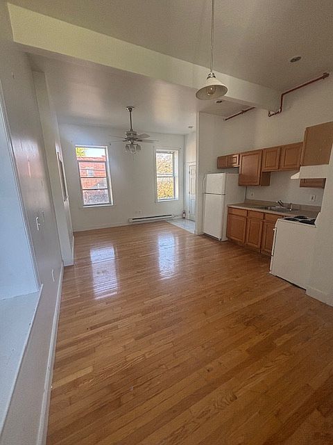 1st image of 121 Dove St #3