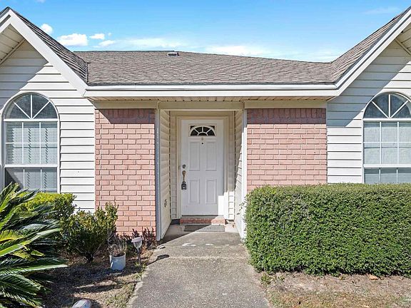 3rd image of 9000 Bluebay Ln