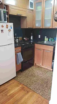 Rented by Shalimar Management | media 40