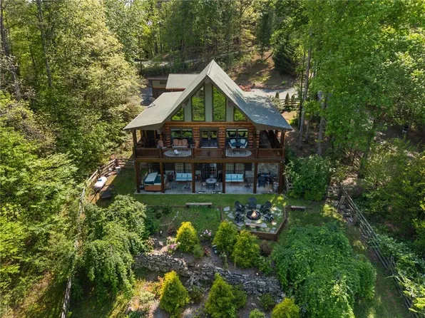 103 Twin Lakes Rd, Blue Ridge, GA 30513