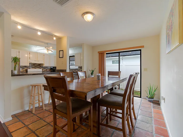 6130 Francis St — Photo 18