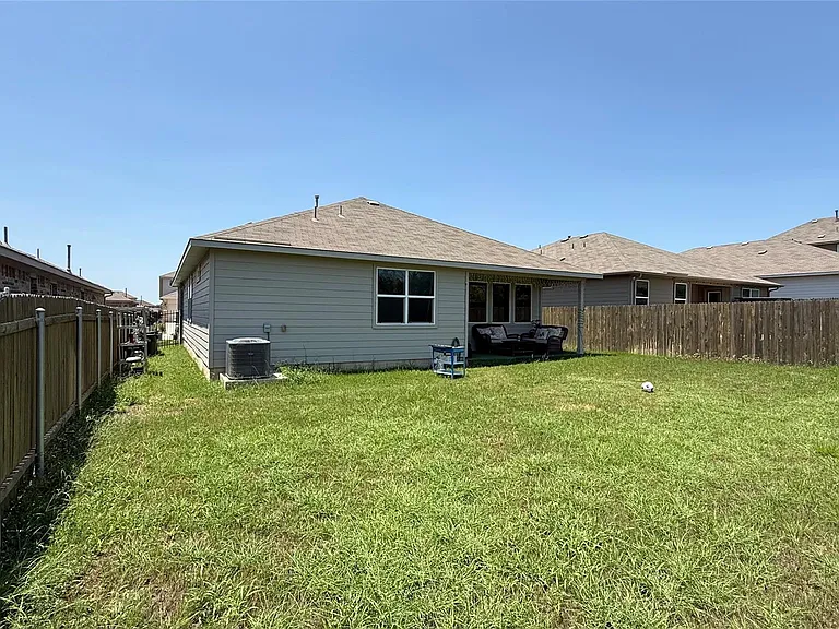 197 Arrowhead Vine St — Photo 12
