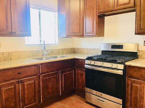 5th image of 5207 Meridian St