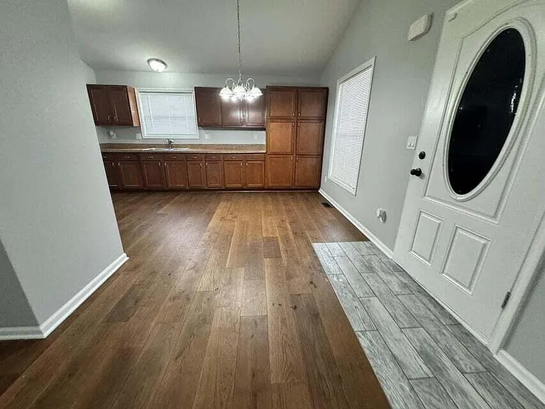 175 Rockwell Ave — Photo 15