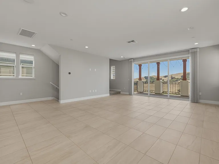 1230 Mateo Miller Cir — Photo 35
