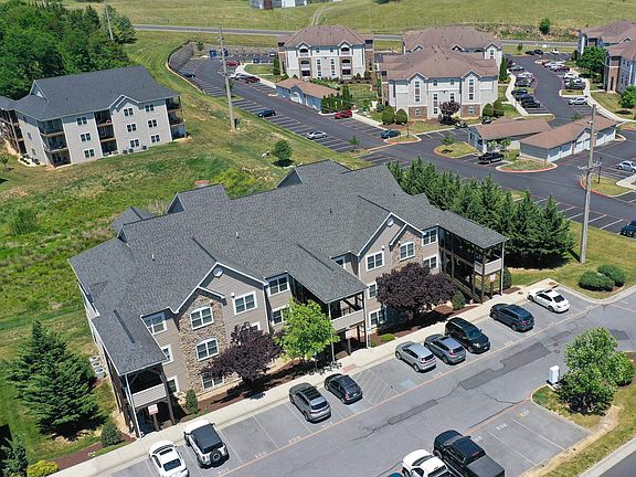 2nd image of 1290 Constitution Ct #204