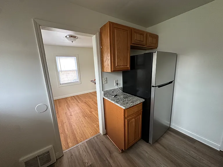 309 Belden Pl — Photo 5