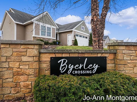3rd image of 2383 Byerley Dr