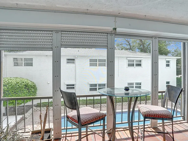 1212 SE 2nd Ct #201 — Photo 14