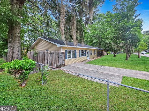 5th image of 514 Heritage Dr