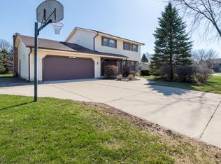 W209S10532 Valerie Dr, Muskego, WI 53150