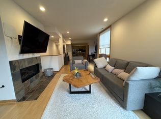 2547 NW Upshur St, Portland, OR 97210