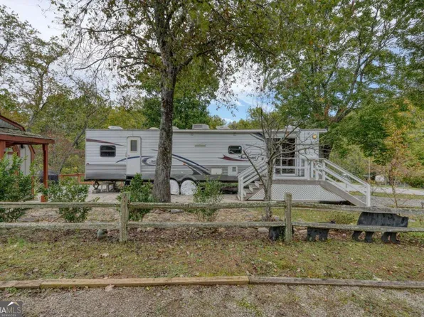 102 Choestoe Valley Cir, Blairsville, GA 30512