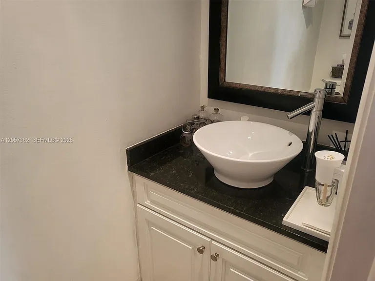 8500 SW 109th Ave #6-201 — Photo 3