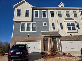 6997 Waterstone Dr, Sherrills Ford, NC 28673