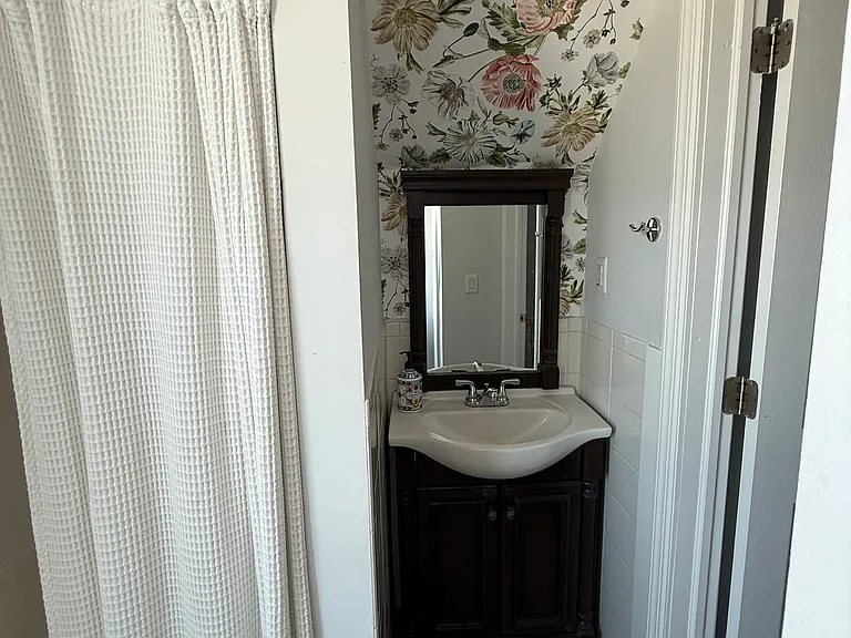 905 Grand Ave #4 — Photo 20