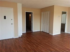 3rd image of 4088 Crown Point Dr APT 401