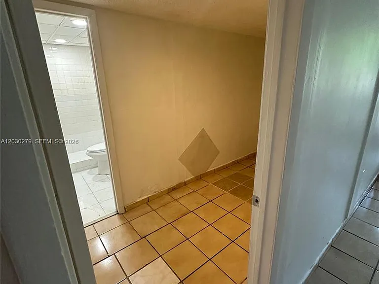 10000 NW 80th Ct #2324 — Photo 15