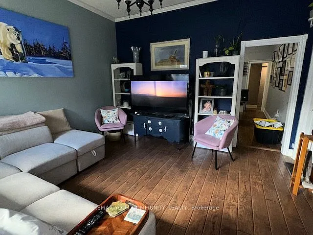 3 bed, $2,850 — Photo 2