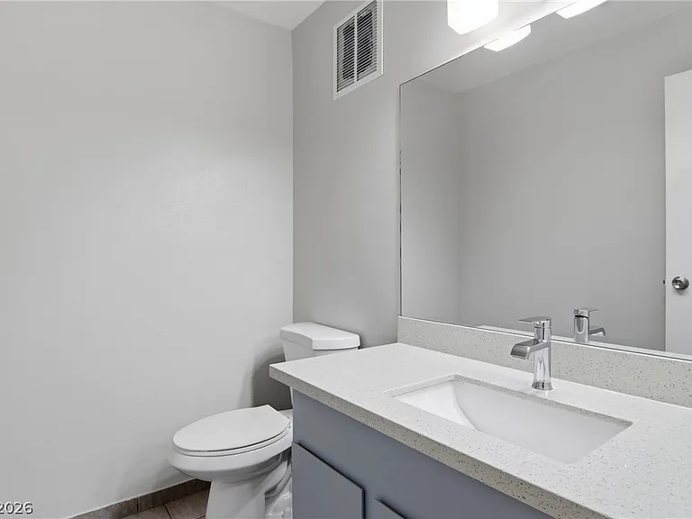 2274 E Desert Inn Rd #0 — Photo 14