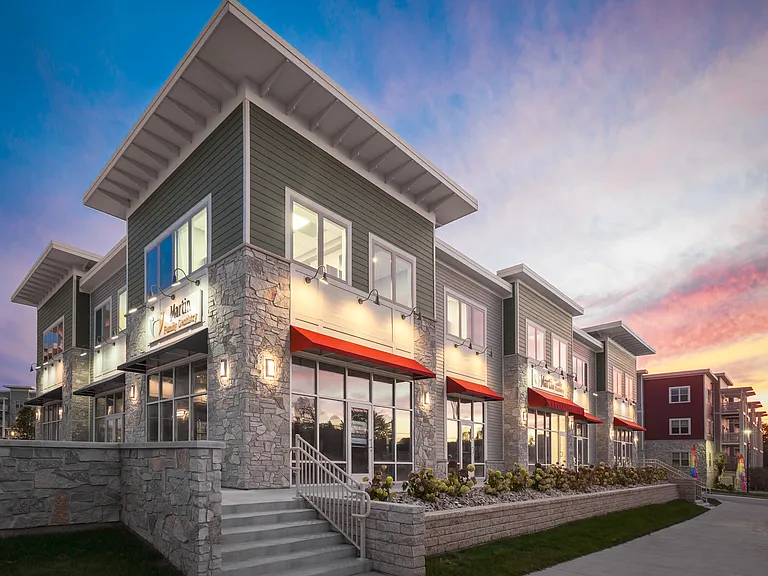 Mammoth Springs Apartments & Townhomes — Photo 6