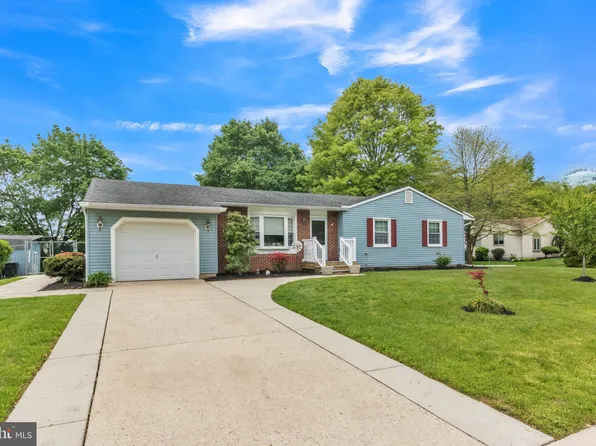 8 Independence Ct, Berlin, NJ 08009