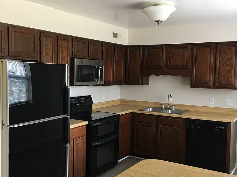 917 Timber Creek Pl — Photo 10