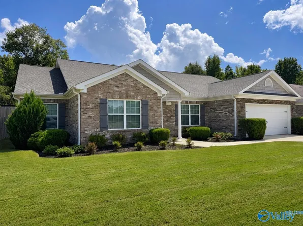 312 Dominion Dr SE, Hartselle, AL 35640