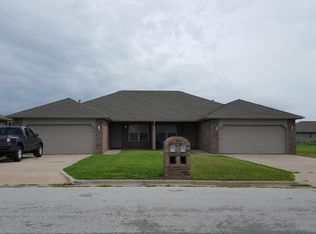 136 Maplewood St, Rogersville, MO 65742