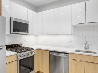 1241 W Morse Ave #2, Chicago, IL 60626