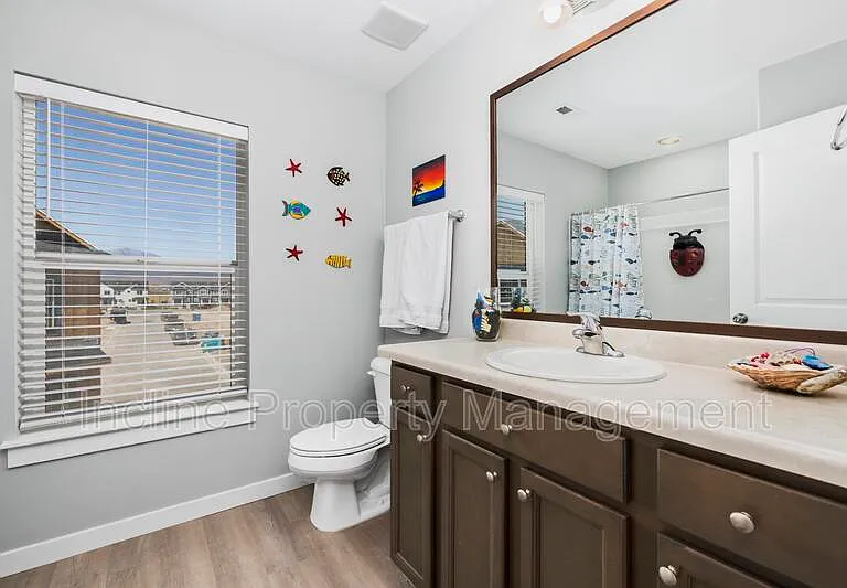 4438 E Hurstbourne Dr — Photo 16
