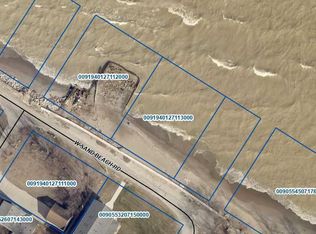 7911 W Sand Beach Rd, Oak Harbor, OH 43449