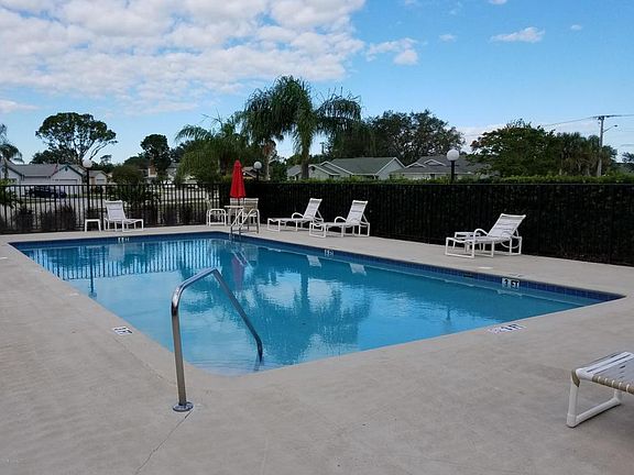 5th image of 4018 Marlberry Ln