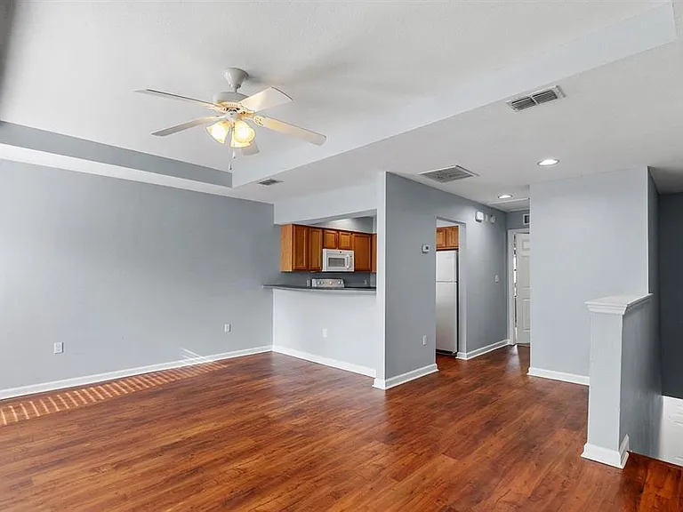 2307 Timber Oaks Ln — Photo 16