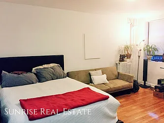 Rented by Sunrise Real Estate