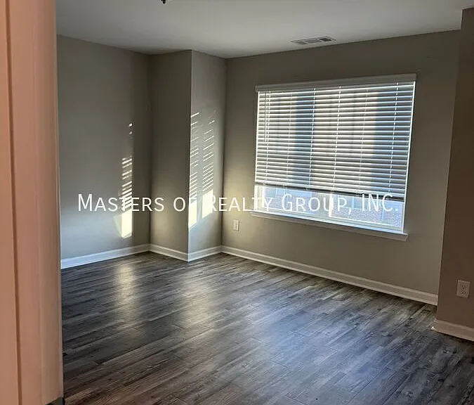 313 Ashigan St — Photo 22