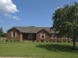 301 Irish Cir, Hopkinsville, KY 42240