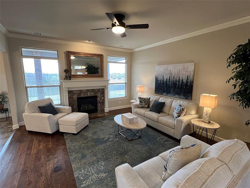1st image of 3118 Turnberry Dr