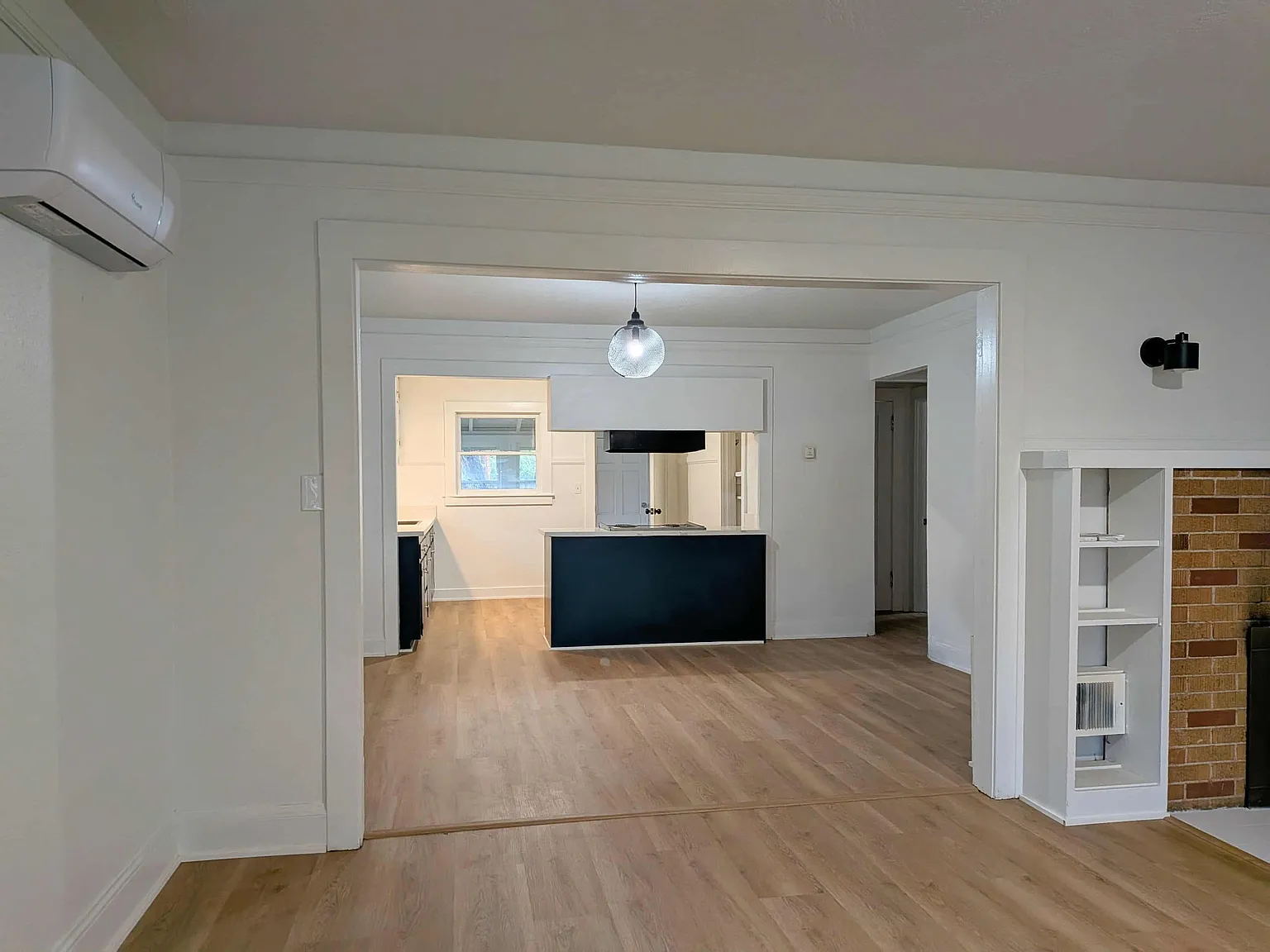 3 bed, 1140 sqft, $1,995 — Photo 4