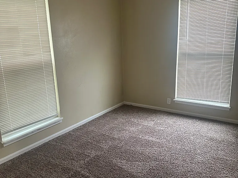708 Dondee Dr #5 — Photo 15