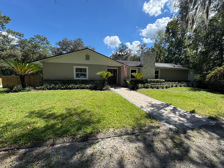 599 S Country Club Rd — Photo 1